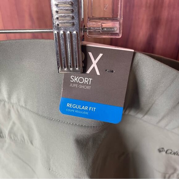 NWT Columbia Women’s Anytime Casual Skort - Picture 4 of 8